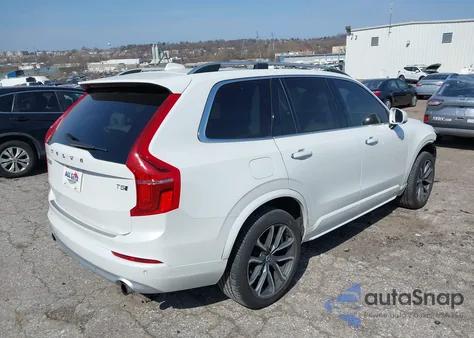 2018 Volvo Xc90 T5 Momentum z USA, uszkodzony, nr VIN YV4102PK6J1386844